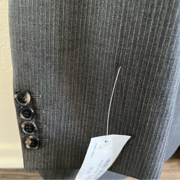 NWT Hugo Boss Pinstripe Gray 3Button Suit Scorsese Movie Hollywood Unhemmed - Picture 7 of 17